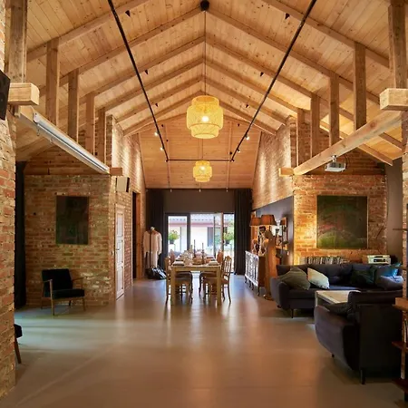 Villa Kamionka فيلة Kamionka (Zyrardow)