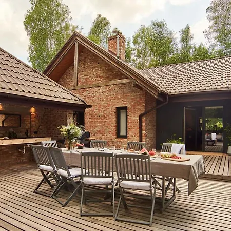 Kamionka Villa